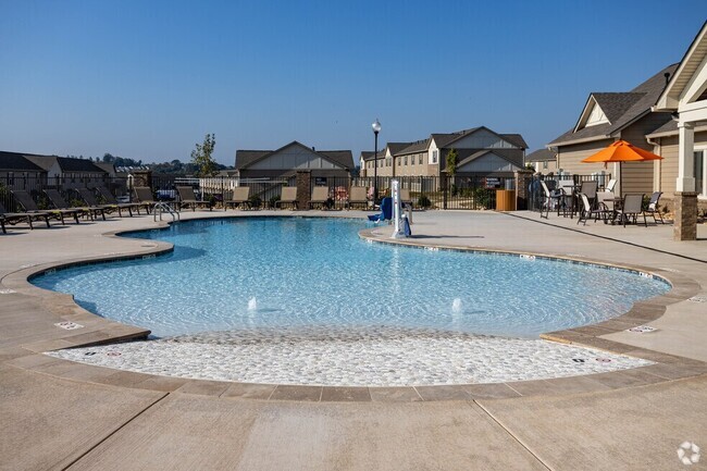 Pool - Universal at Town Creek Rental