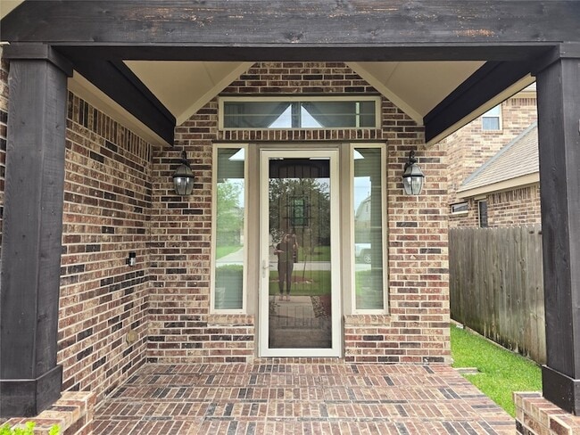 Photo - 21914 Avalon Queen Dr