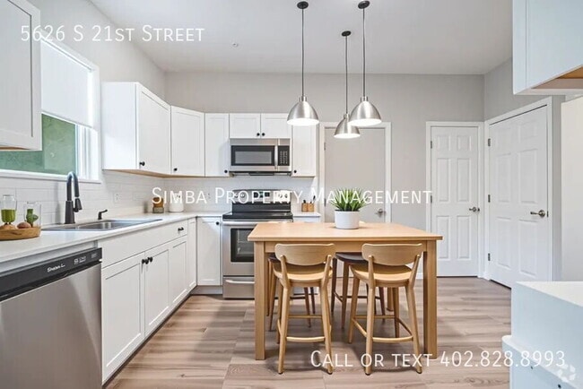 Building Photo - 5626 S 21st St Rental