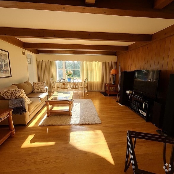Building Photo - 2347 N 117th St Rental