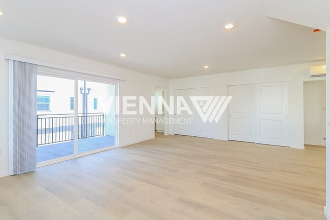 Photo - 7994 Quiet Knolls Dr