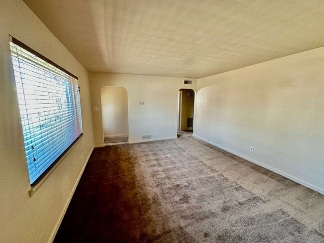 Photo - Charming 3 bed/2 bath house in the Heart of Thornton!