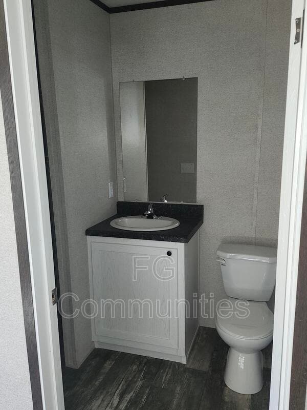 Photo - 711 Leasburg Rd