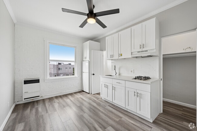 Studio, 1BA - 225SF - Living Space