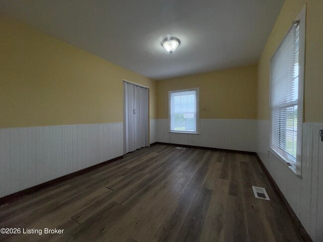 Photo - 751 Van Buren Rd