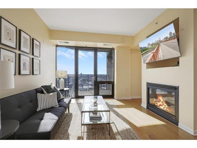 Building Photo - 500 E Grant St Unit 1905