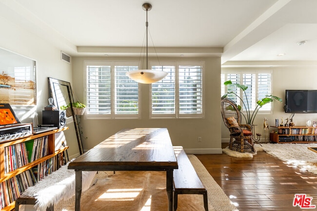 Photo - 1751 Appian Wy Unit 302