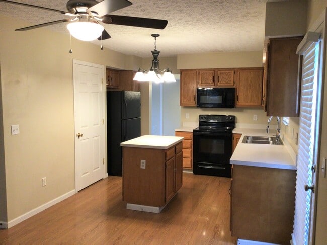 Photo - 1543 Windsong Dr