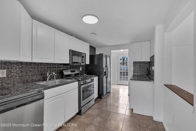 Photo - 798 Fischer Blvd