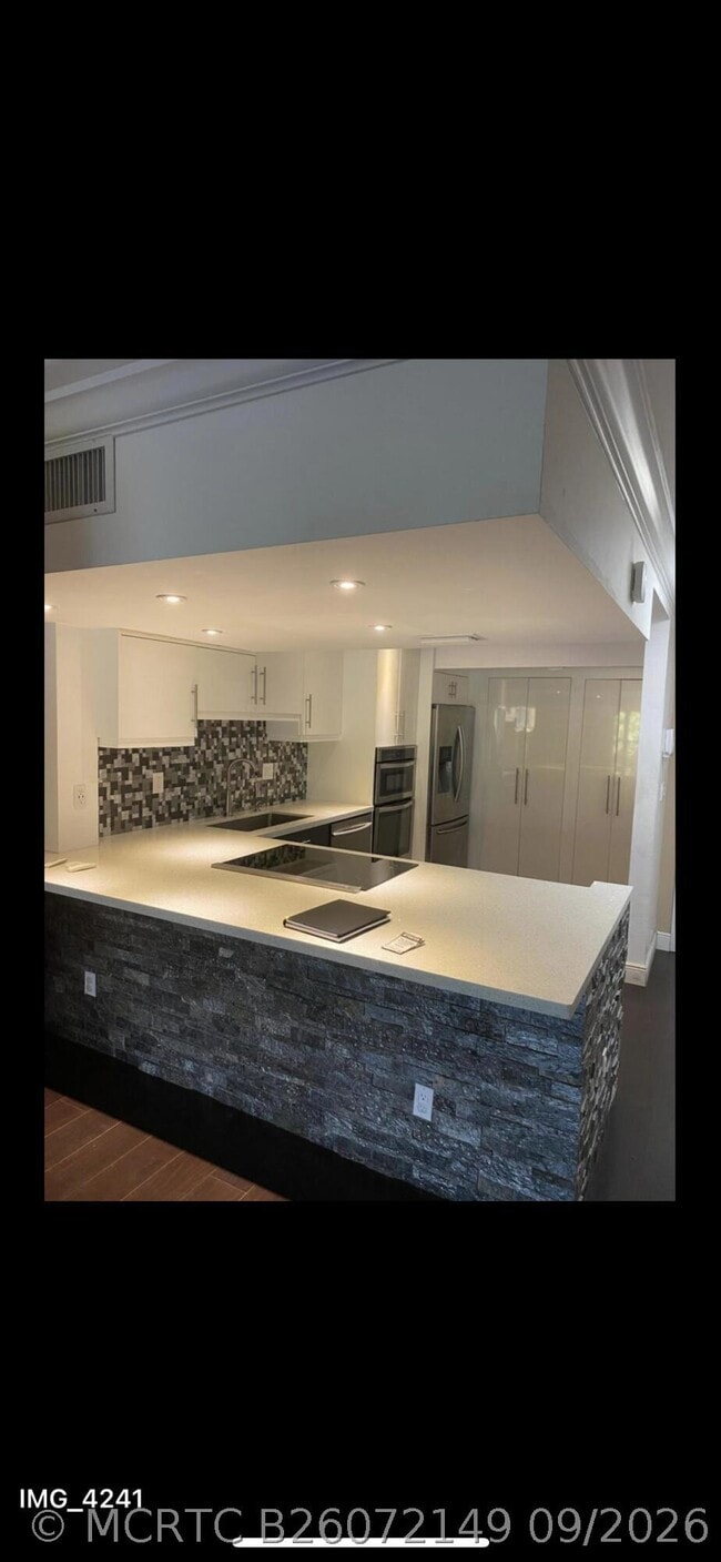 6557 Racquet Club Dr Unit 121