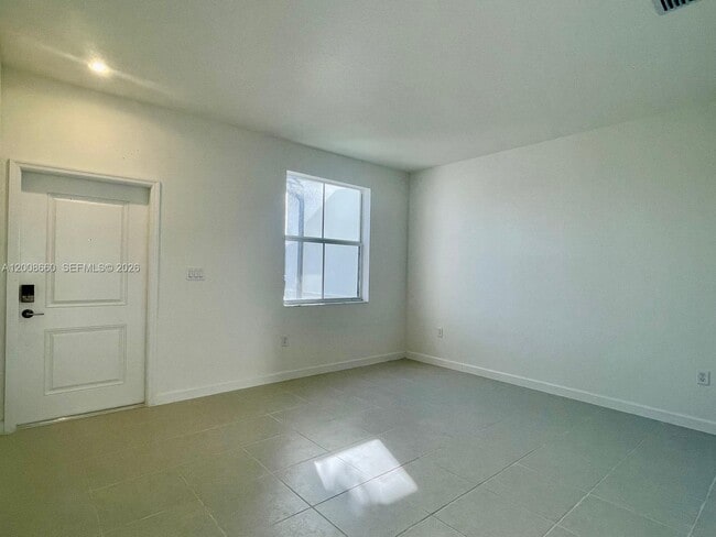 Photo - 2882 SE 26th Ter