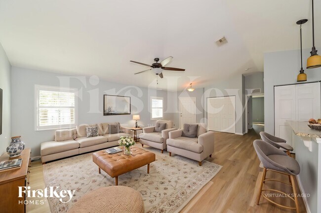 Photo - 92 Stanford Rd