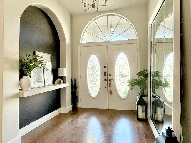 Photo - 1774 Primrose Ln