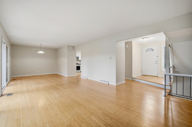 Photo - 2456 Cobblewood Dr