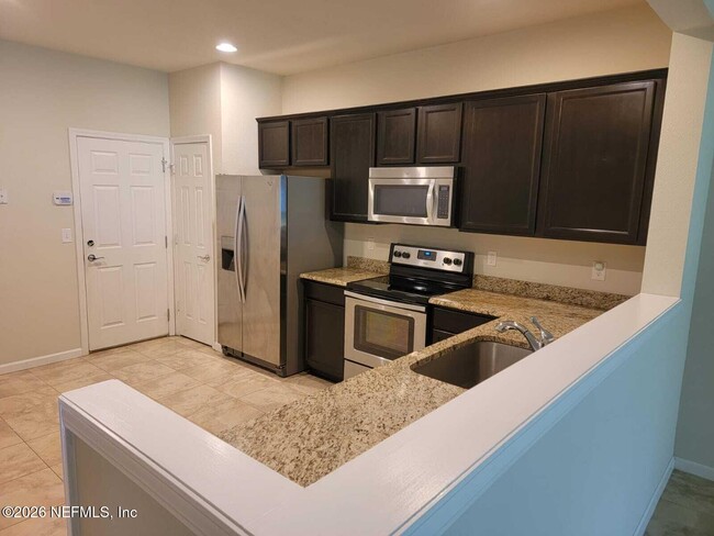 Photo - 6791 Roundleaf Dr