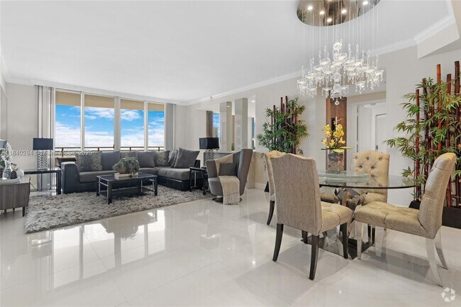 Building Photo - 848 Brickell Key Dr Unit 3905 Rental