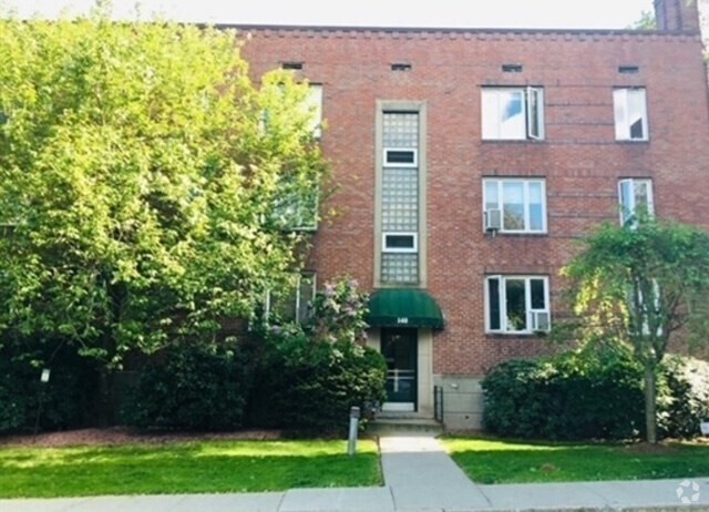 Building Photo - 143 Beaconsfield Rd Unit #1 Rental