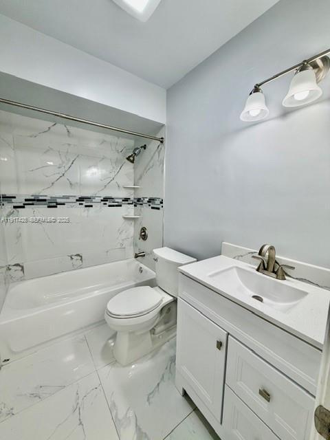 Photo - 3064 Riverside Dr