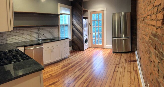 Photo - 564 West Lemon Street Apartments Unit 2