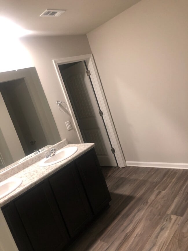 Photo - 18204 Fox Hollow Loop