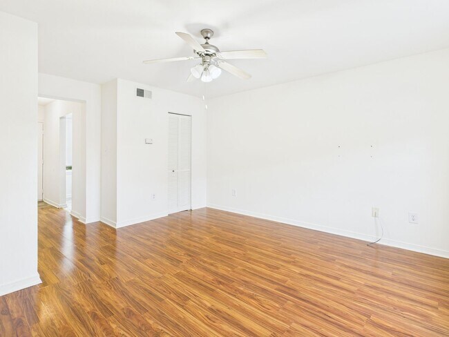 Photo - 3510 E Richmond Rd