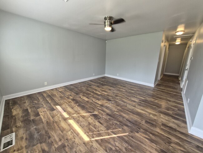 Photo - 3922 N Butler Ave