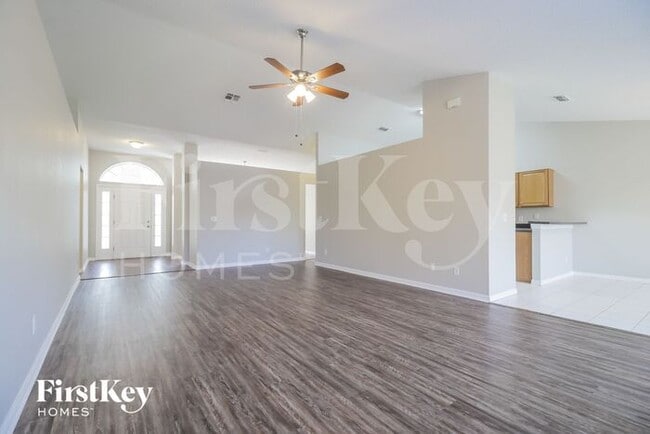 Photo - 657 Winding Lake Dr