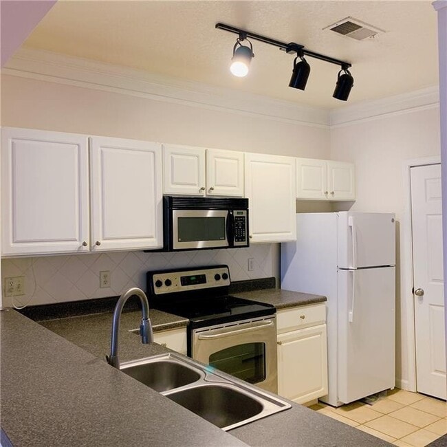 Photo - 5201 Westchester Ridge NE