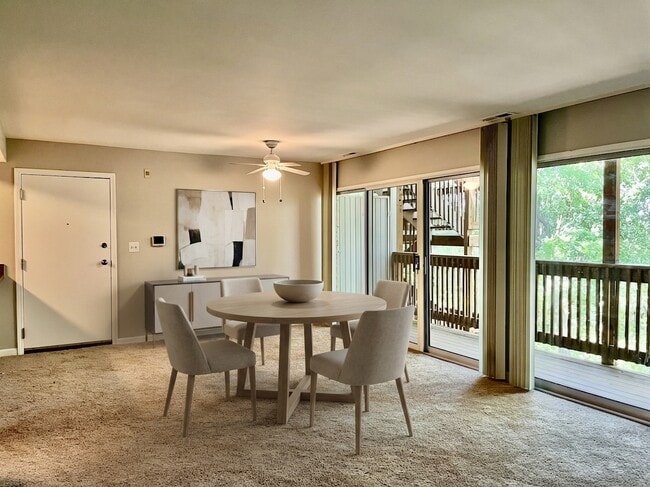 Photo - 5817 Oakwood Dr Unidad D