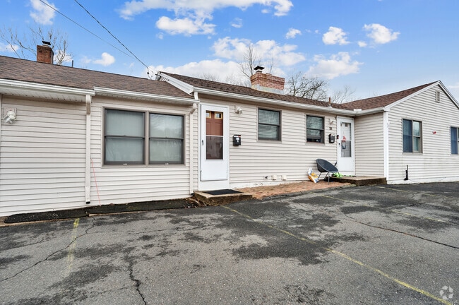 Building Photo - 269 W Washington St Unit 7 Rental