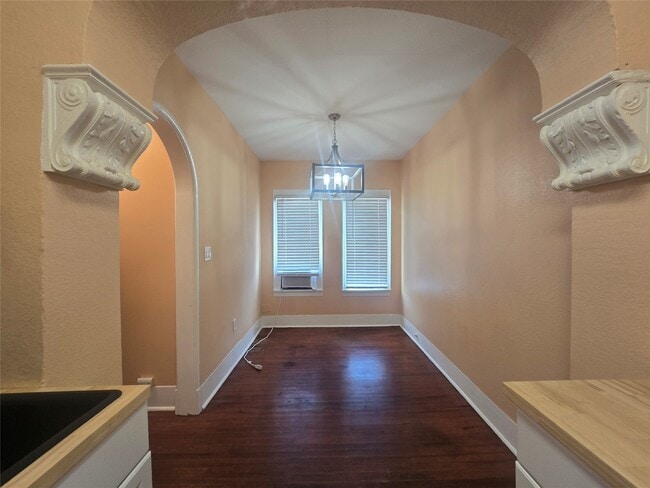 Photo - 725 Broadway Avenue J Unit 7