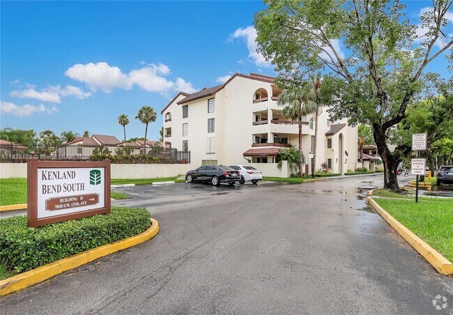 Building Photo - 9040 SW 125th Ave Unit D405 Rental
