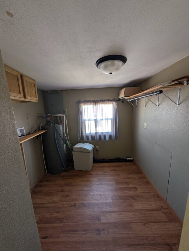 Photo - 105 Pier St