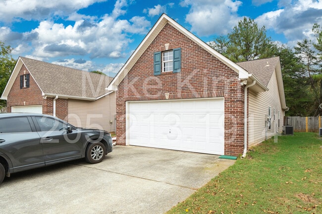 Photo - 5290 Cottage Ln