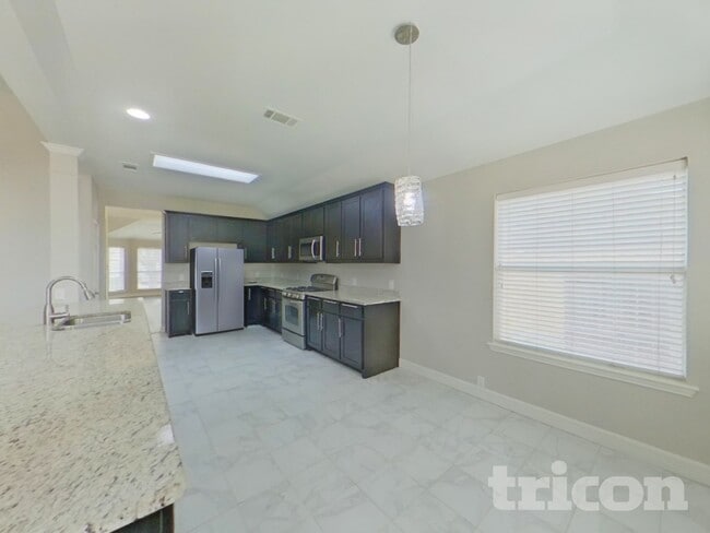 Photo - 4021 Chinaberry Dr