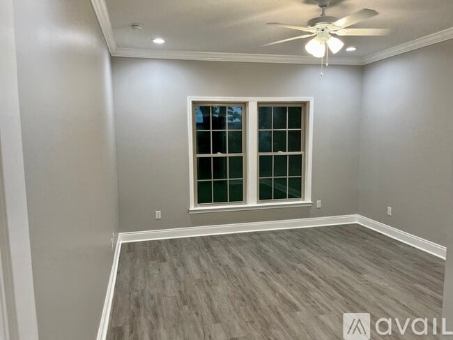 Photo - 2825 La Mesa Ave