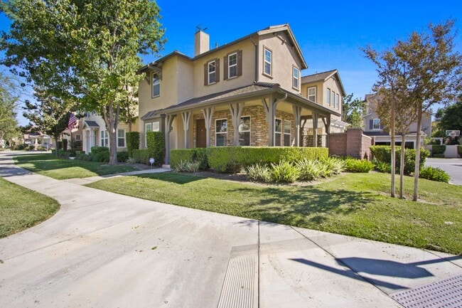 Building Photo - Coming Soon! Stunning 3 level 3/2.5 home l...