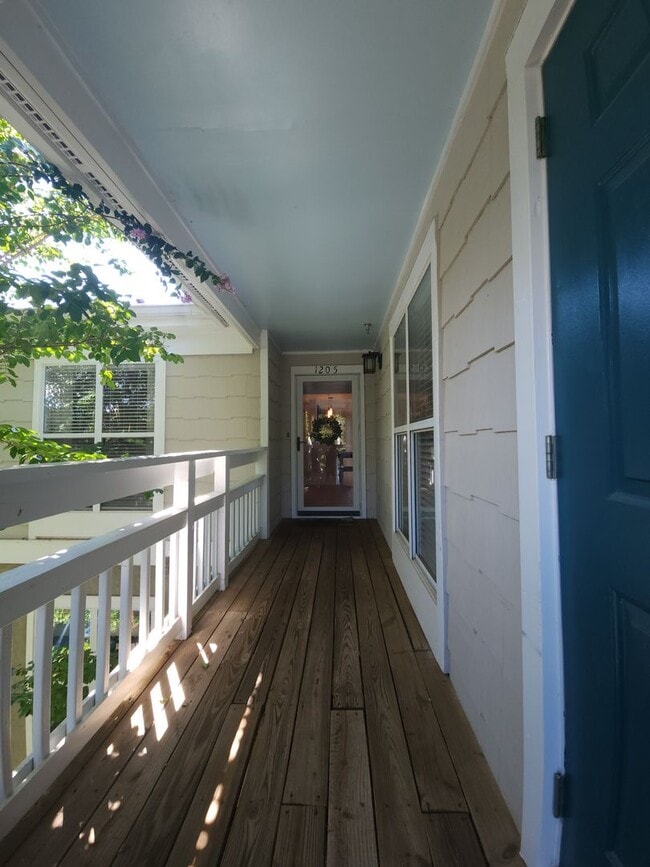 Photo - 1205 Torrence Cir