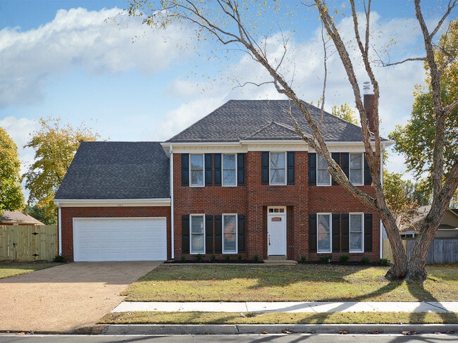 Building Photo - 4 bed, 2.5 bath in Cordova over 2600 sq feet