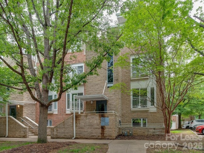 Building Photo - 3729 Picasso Court