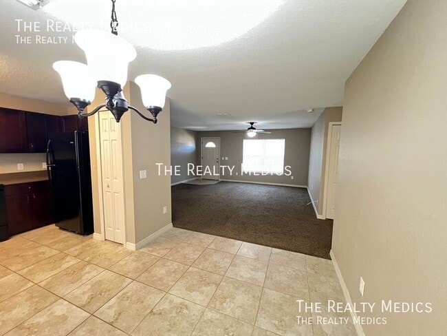 Photo - 16147 SW 17th Ave