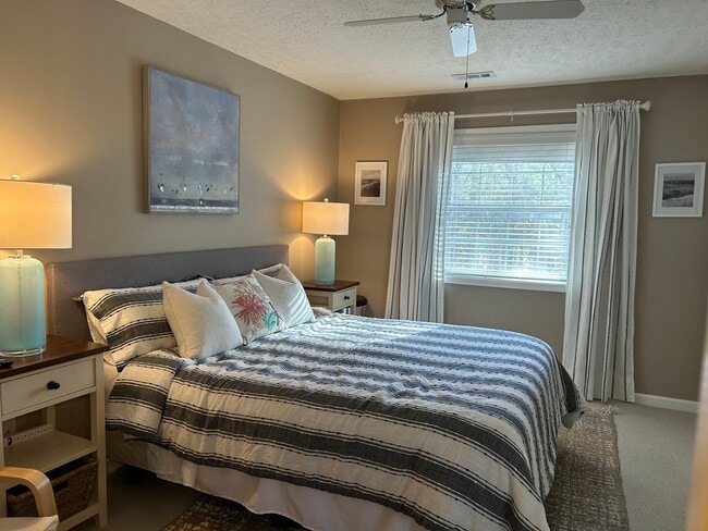 Photo - 615 Tupelo Ln Unidad I