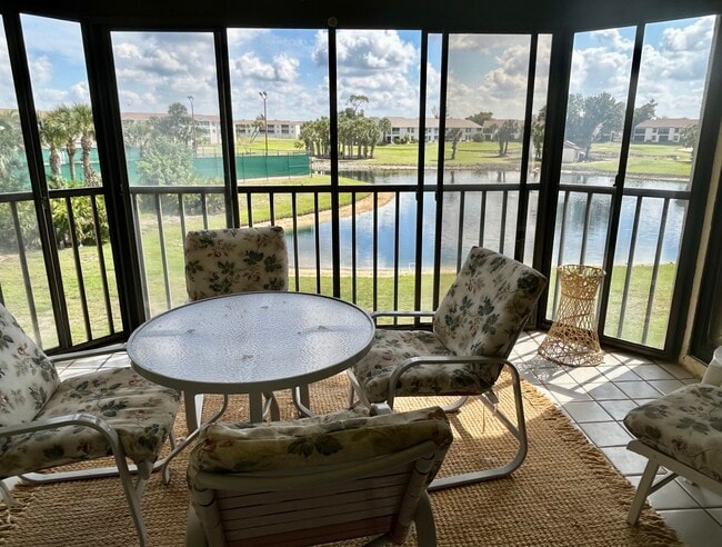 Building Photo - 17280 Eagle Trce Unit Eagle trace # 9