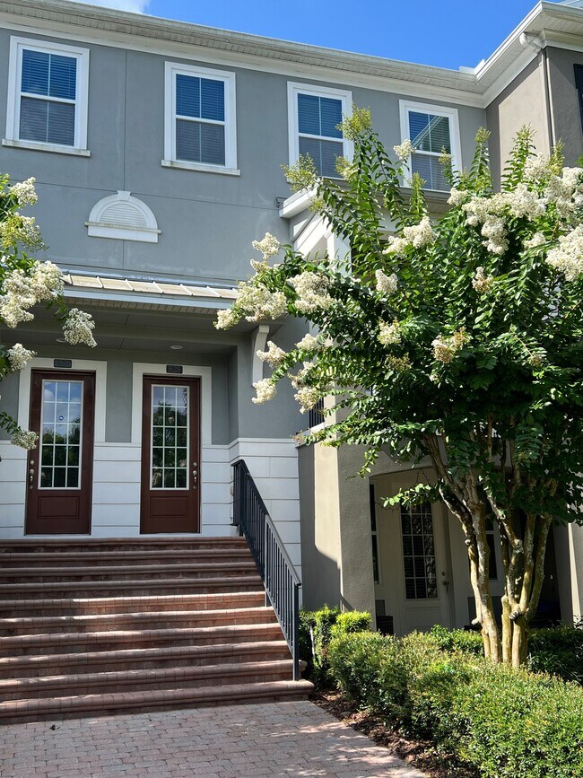 Building Photo - 525 Lanark Ct