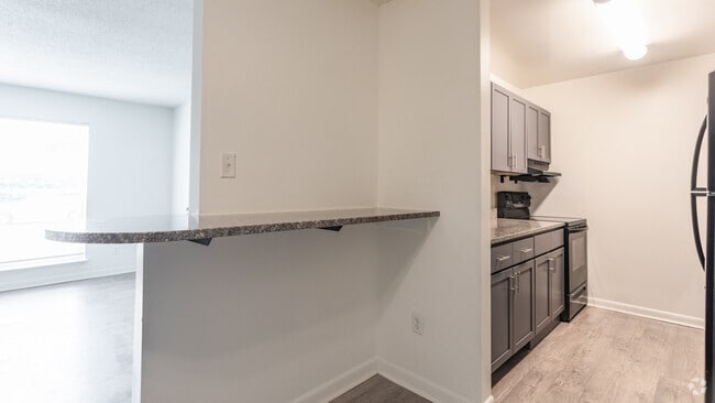 2BR,1BA,-975SF, The Brooke