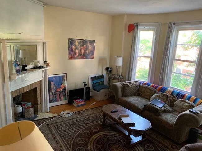 Photo - 108 Central St Unit 3r