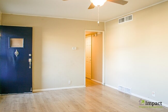 Photo - 403 Burlington Ave