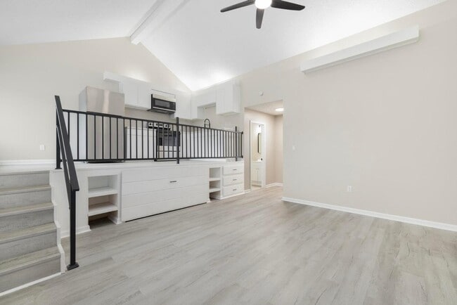 3800 Memorial Blvd - 3800 Memorial Blvd Apartment
