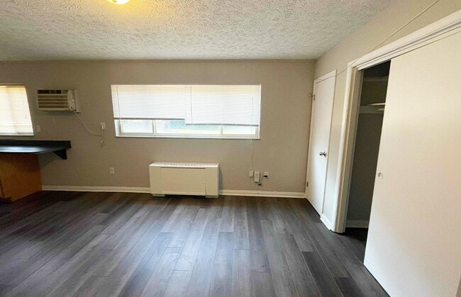 Photo - 555 Lowell Ave Unit 555-09