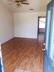 Photo - 4818 Lake Road